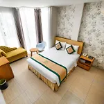 Camila Airport Hotel