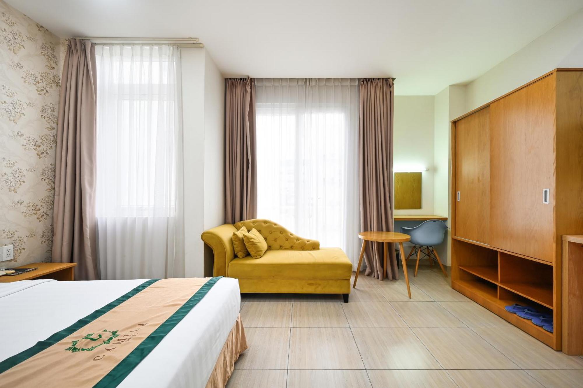 Camila Airport Hotel 3*