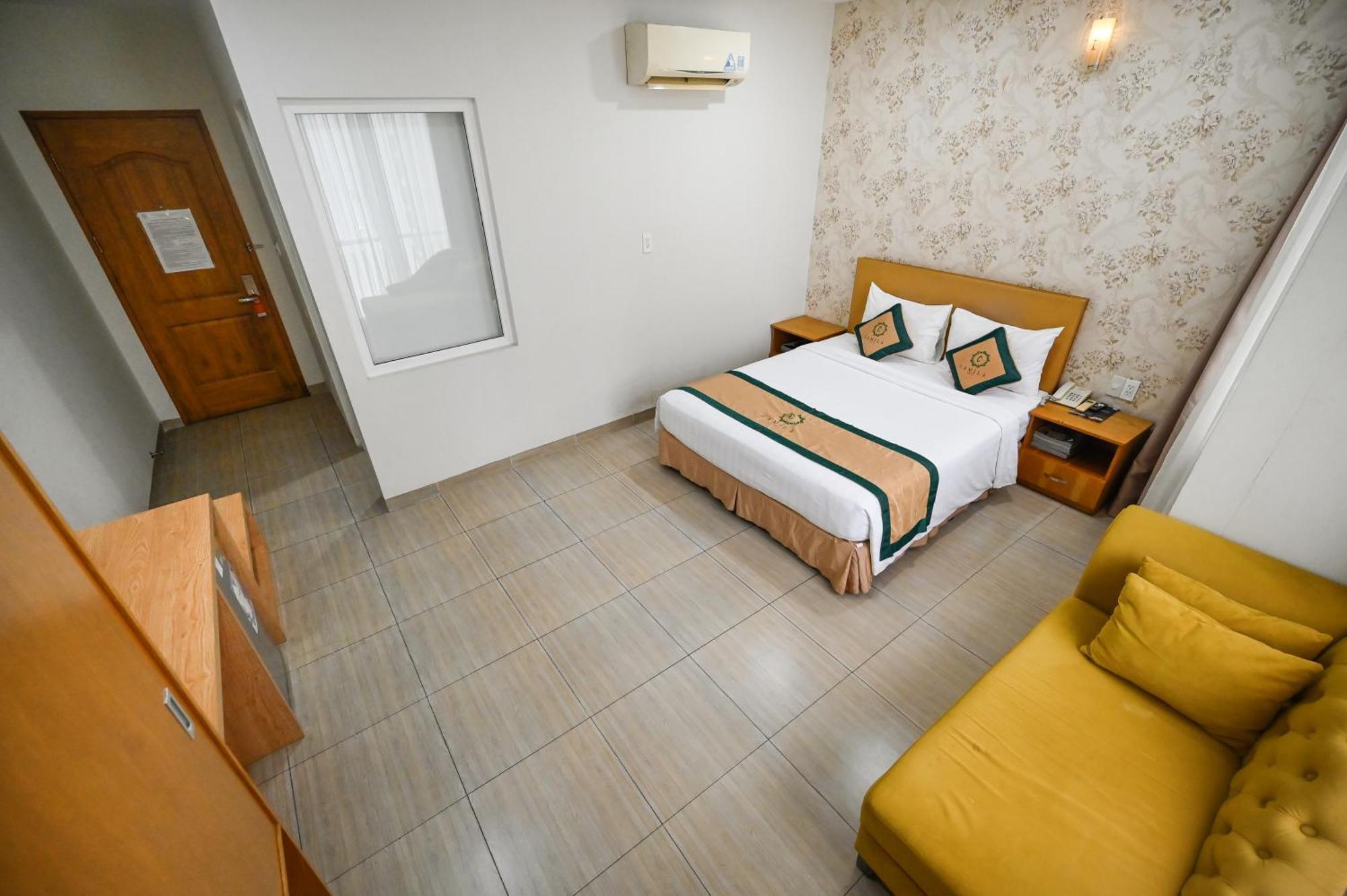 Camila Airport Hotel Hotel 3*