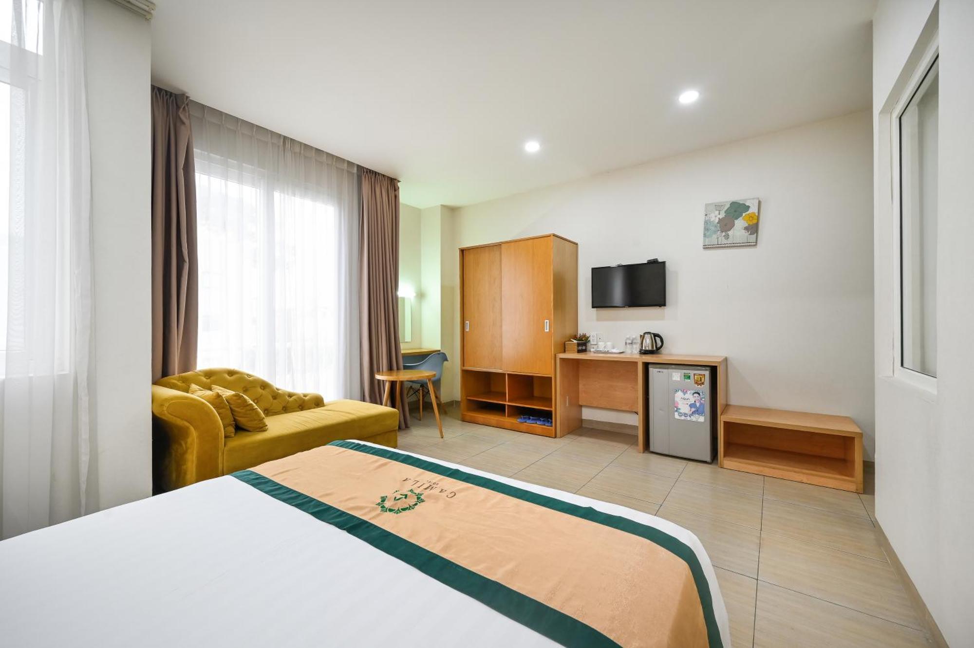 Camila Airport Hotel