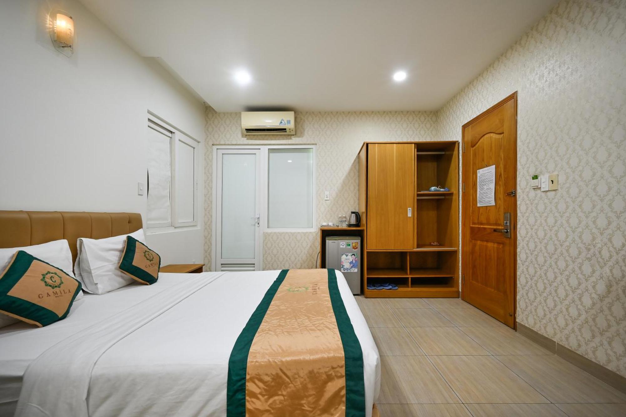 Camila Airport Hotel